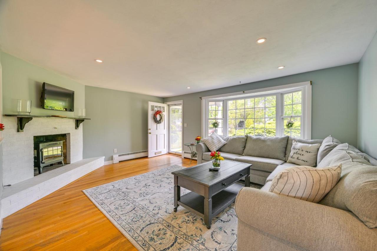 Marblehead Retreat With Sprawling Yard And Gas Grill! Appartement Buitenkant foto